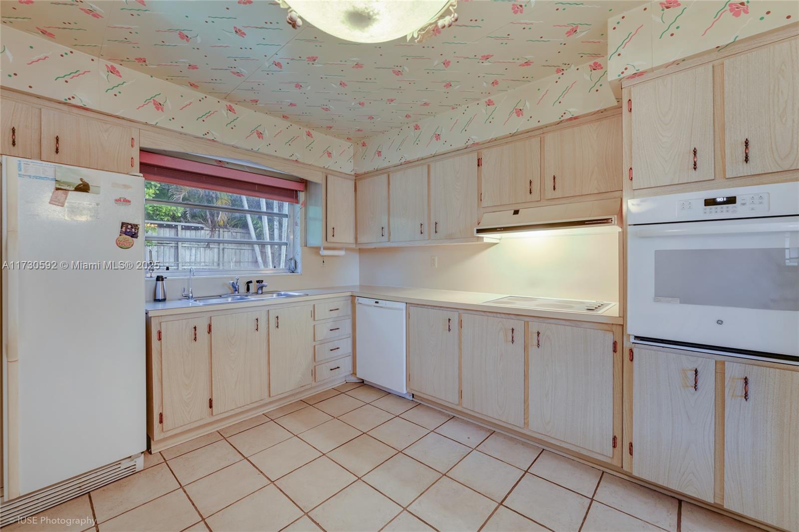2345 SW 23rd Ter