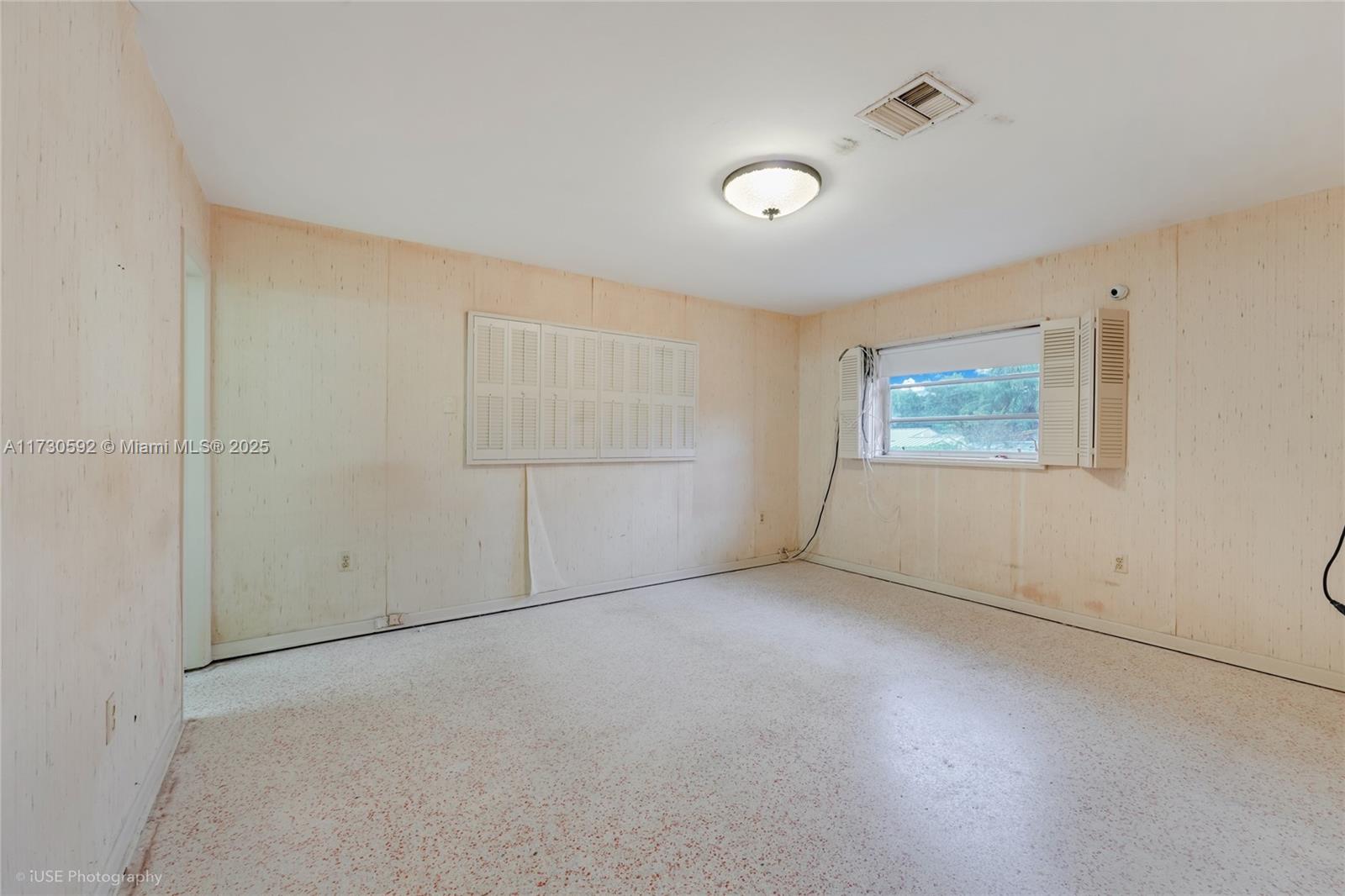 2345 SW 23rd Ter