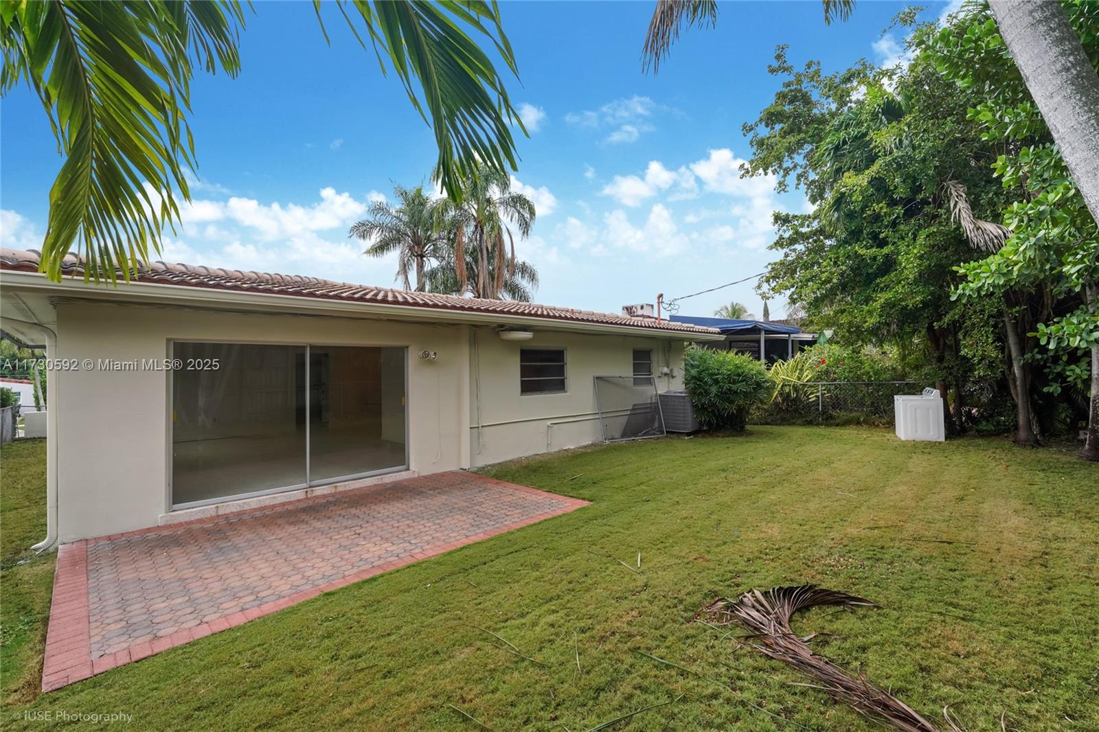 2345 SW 23rd Ter