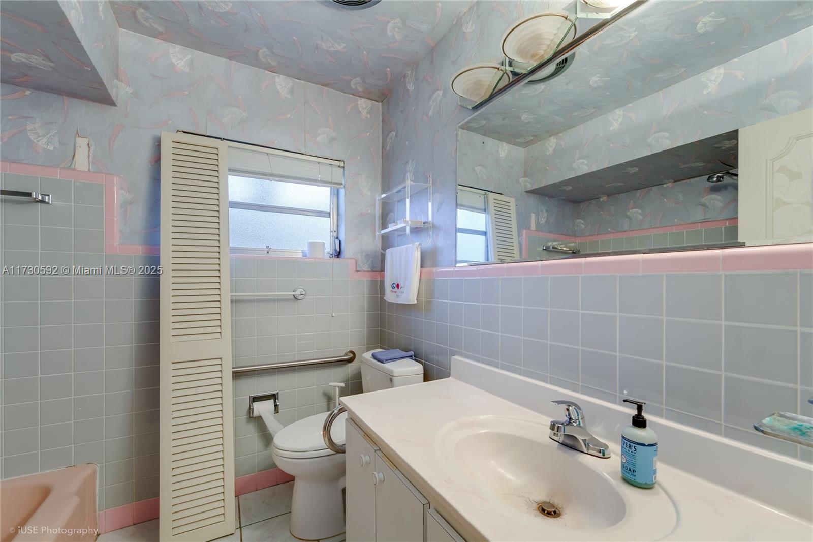 2345 SW 23rd Ter