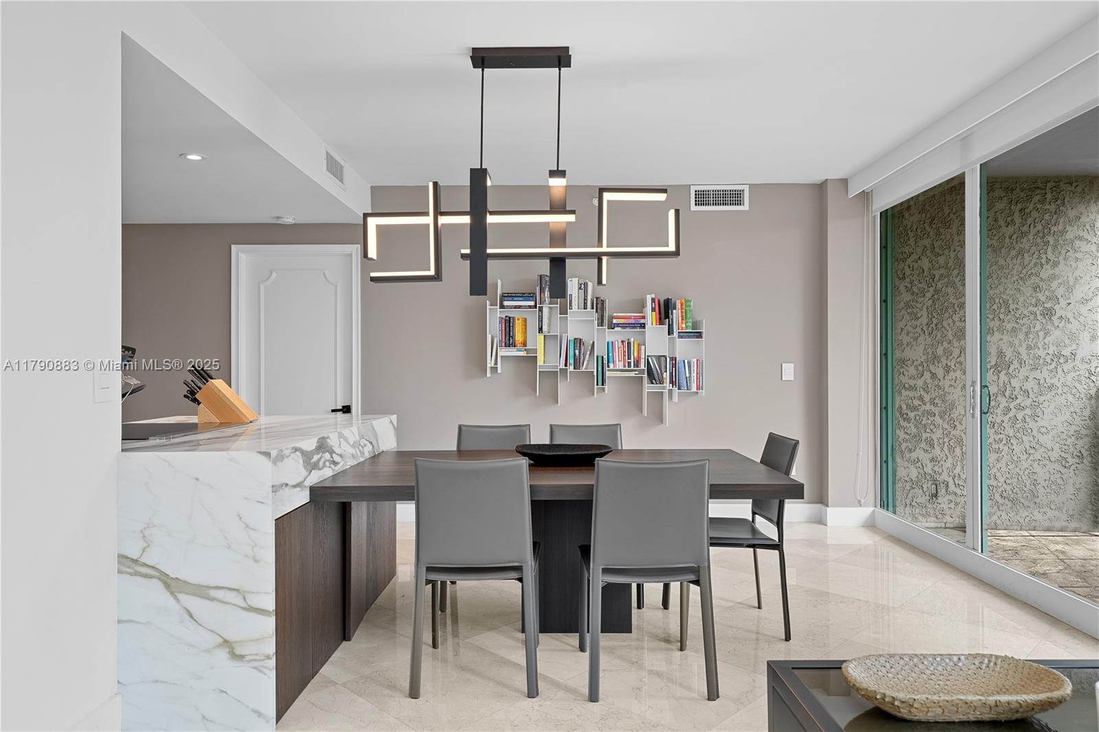 3400 SW 27th Ave # 201