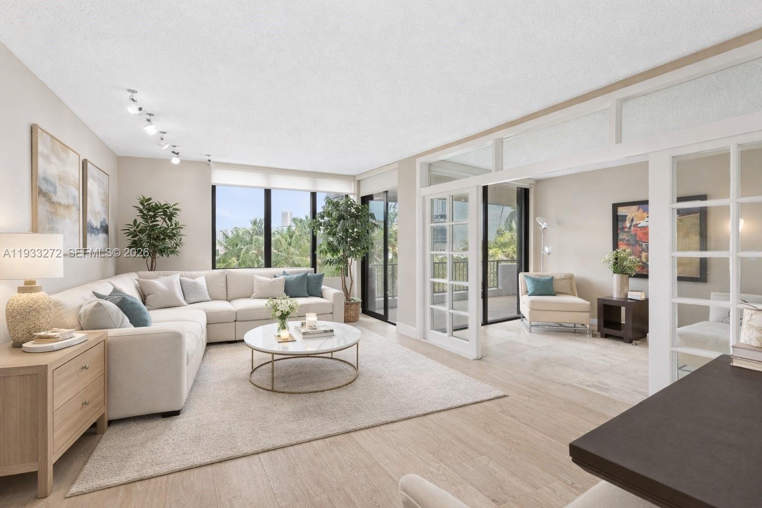 1581 Brickell Ave # 107