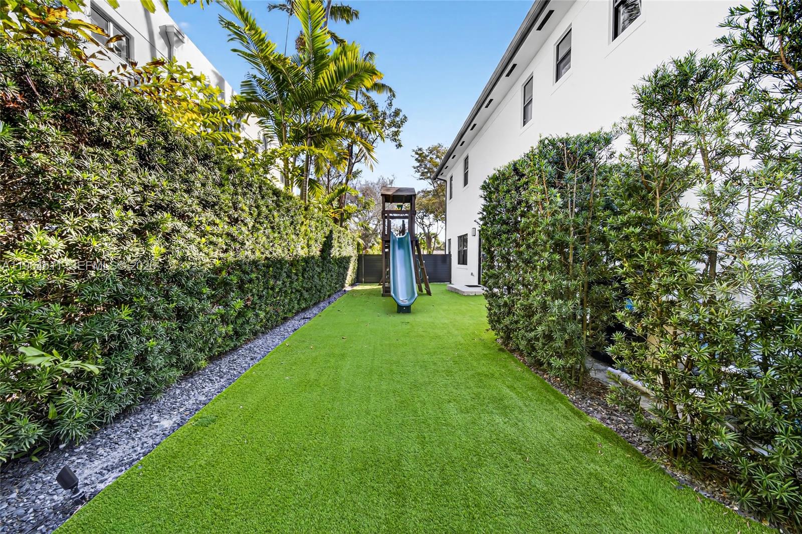 7500 SW 55th Ave