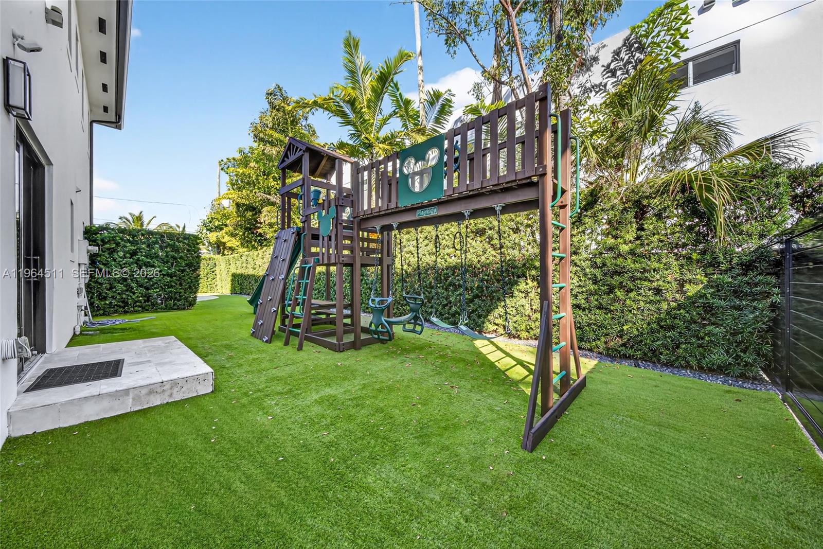 7500 SW 55th Ave
