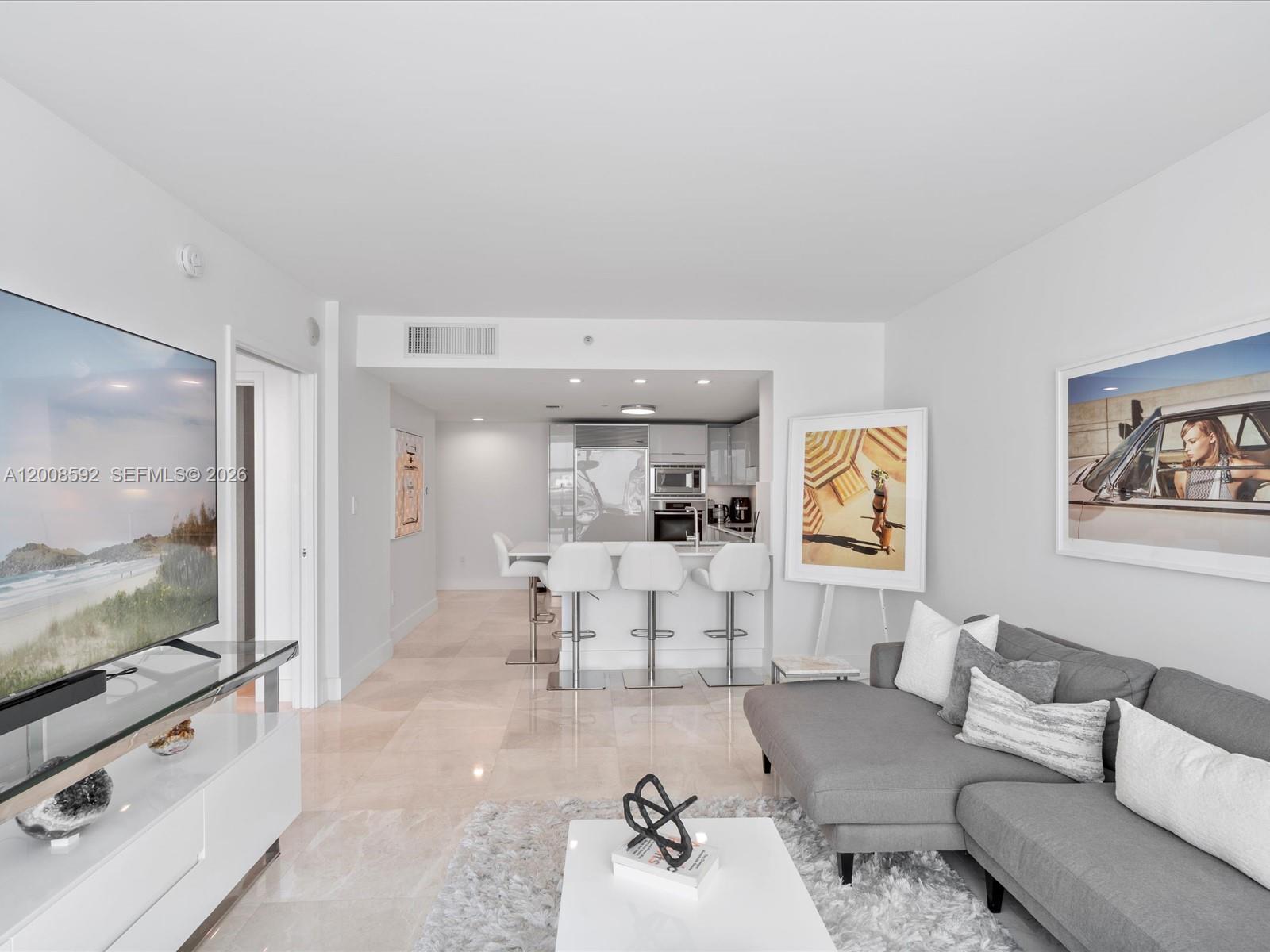 6801 Collins Ave # L Unit: 1402 Door 1412 L
