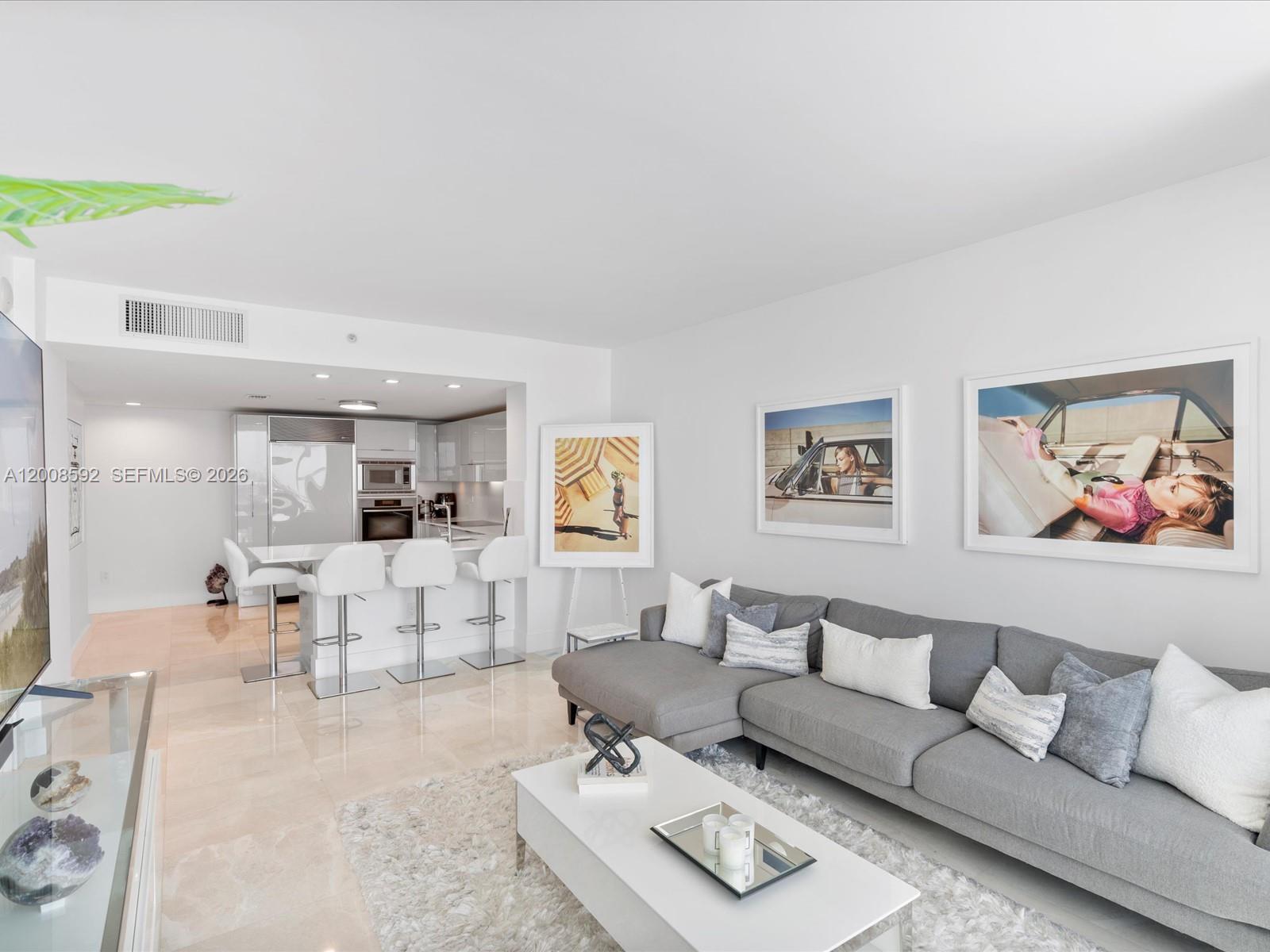 6801 Collins Ave # L Unit: 1402 Door 1412 L
