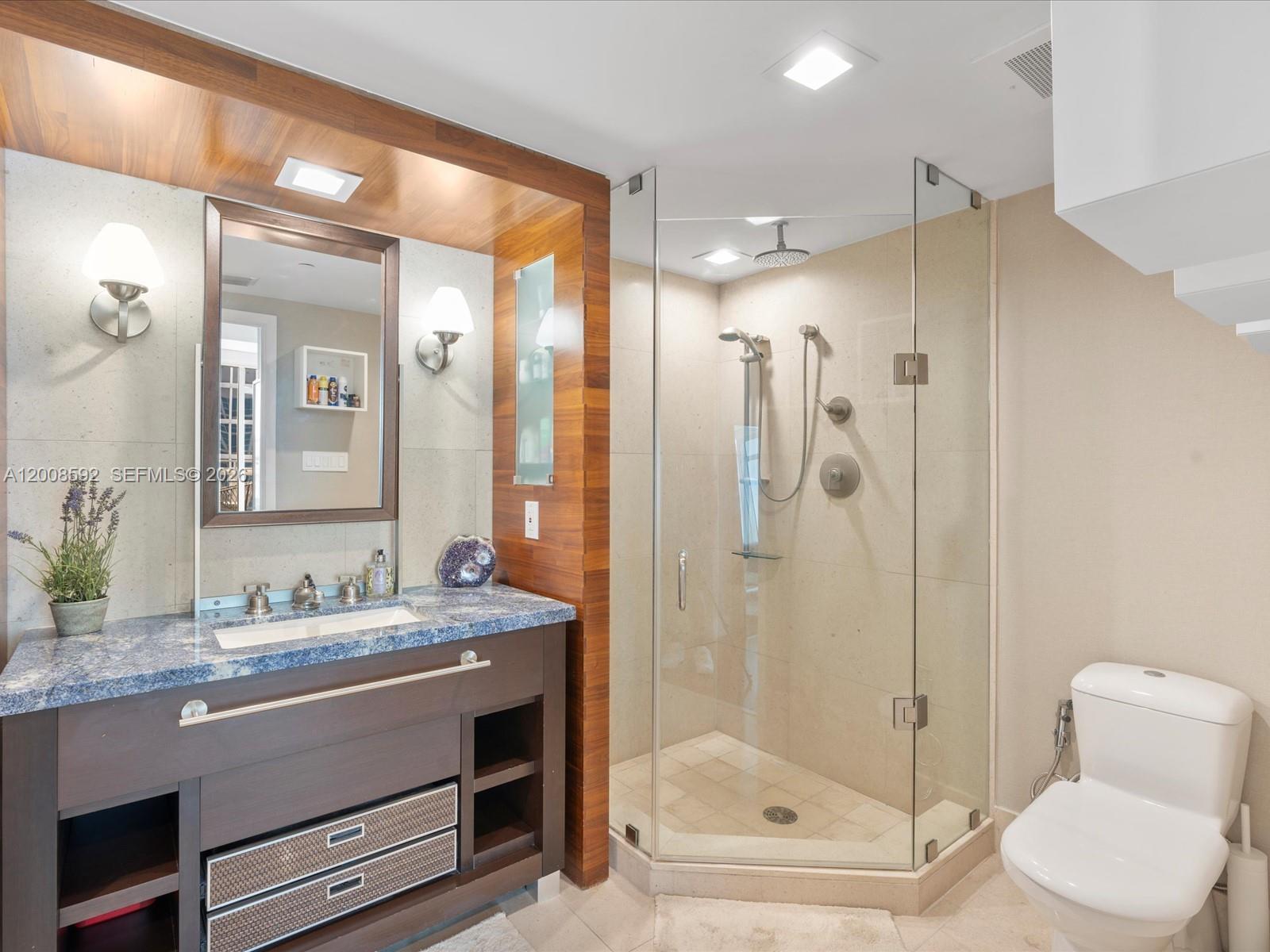 6801 Collins Ave # L Unit: 1402 Door 1412 L