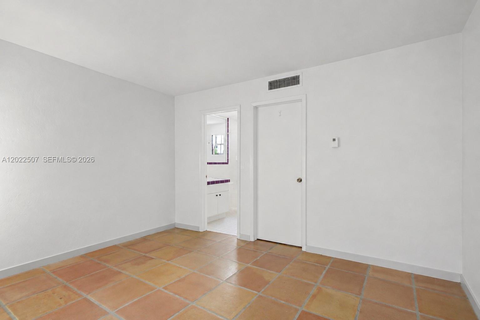 10901 N Kendall Dr # 214