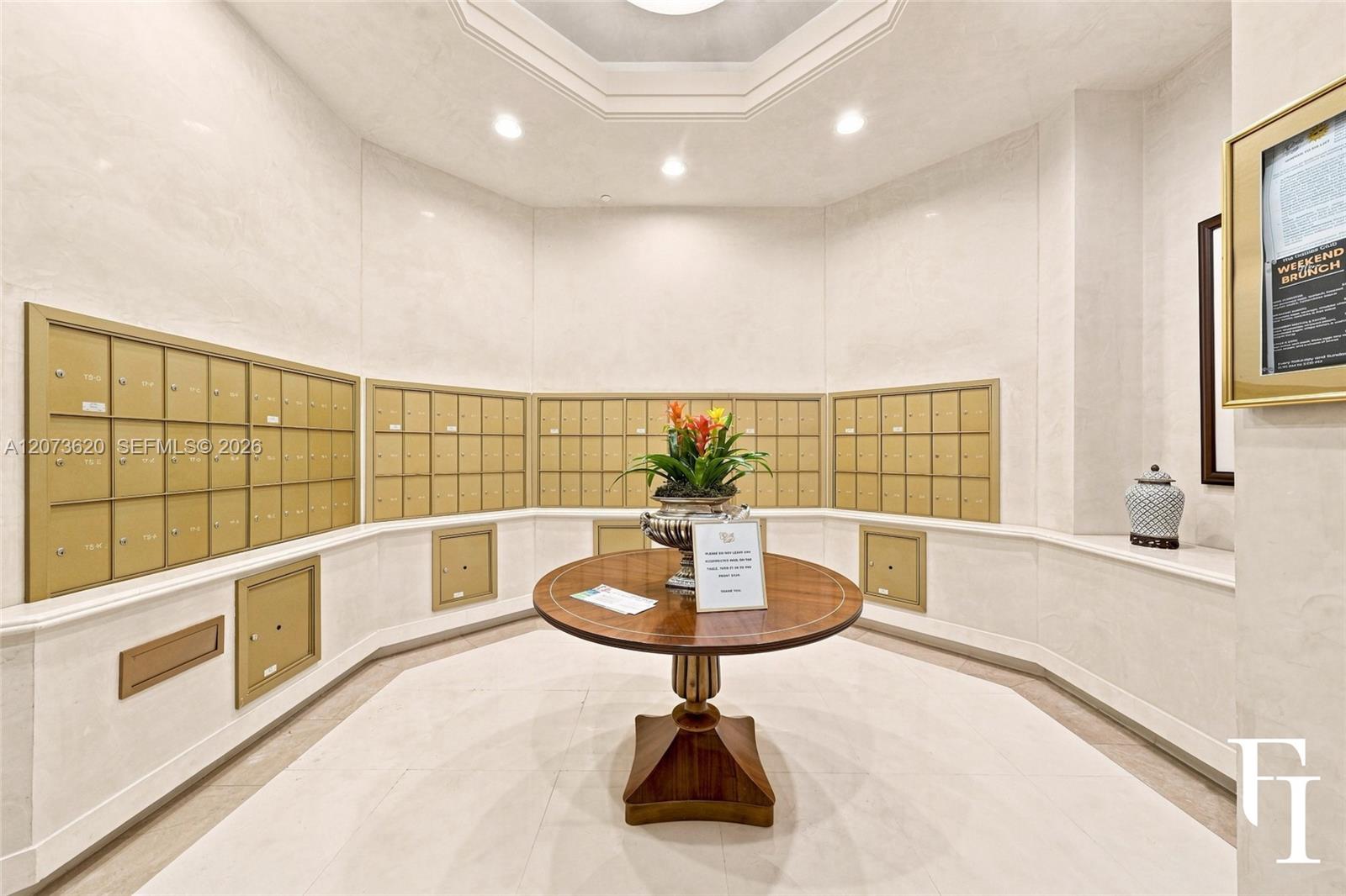 60 Edgewater Dr Unit: East