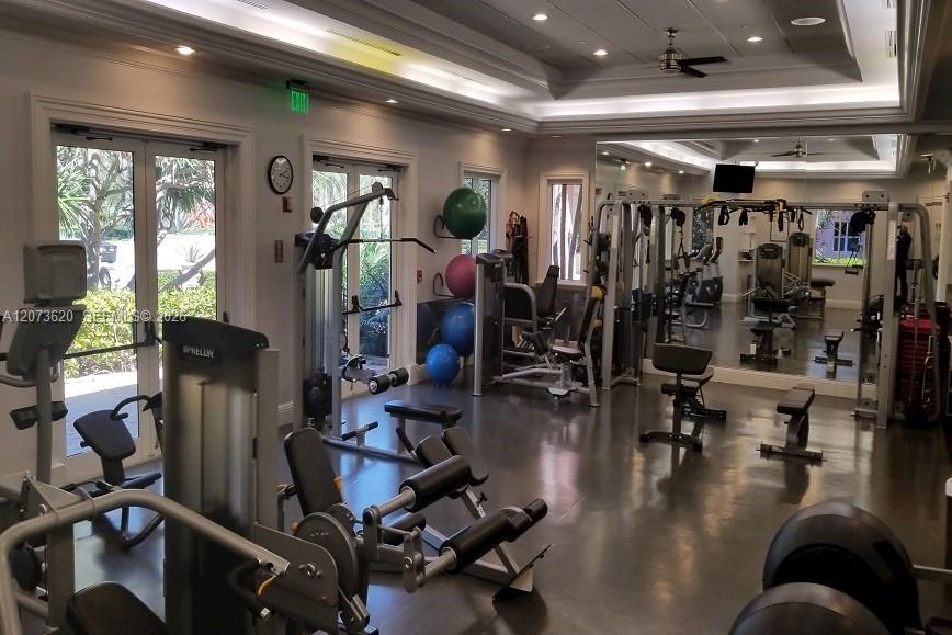 60 Edgewater Dr Unit: East