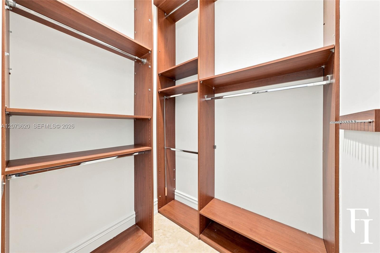 60 Edgewater Dr Unit: East