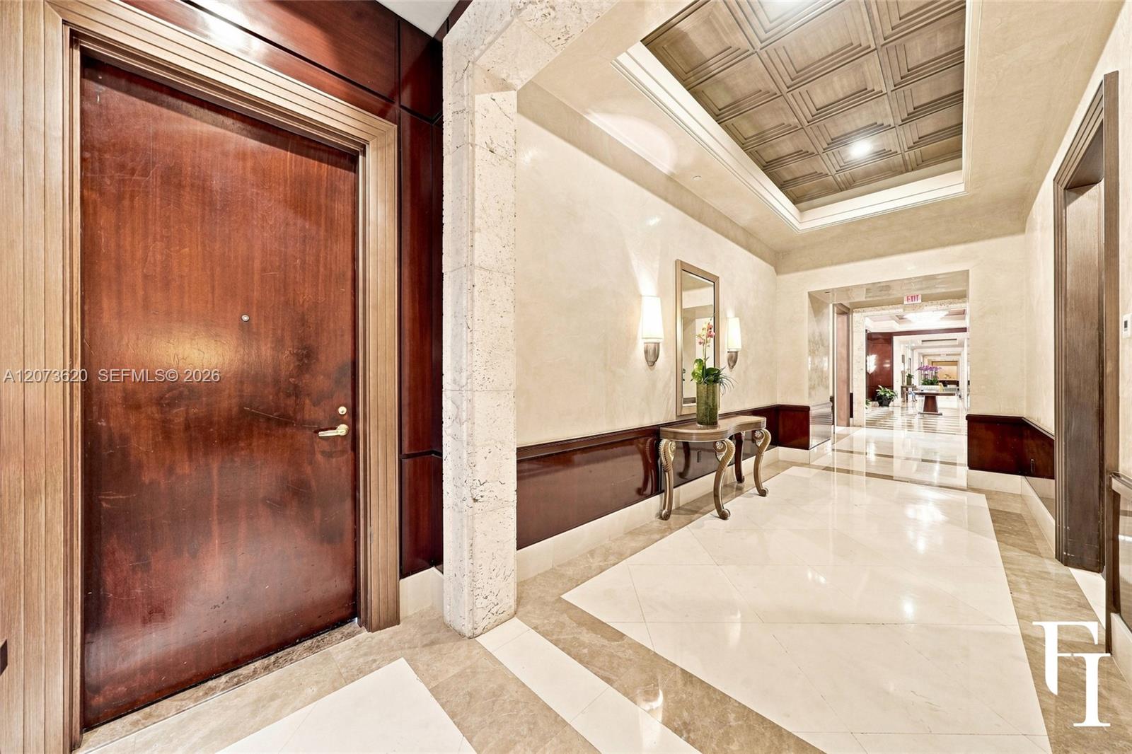 60 Edgewater Dr Unit: East