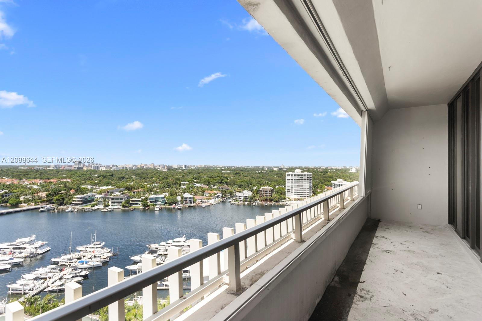 3 Grove Isle Dr Unit: CPH08