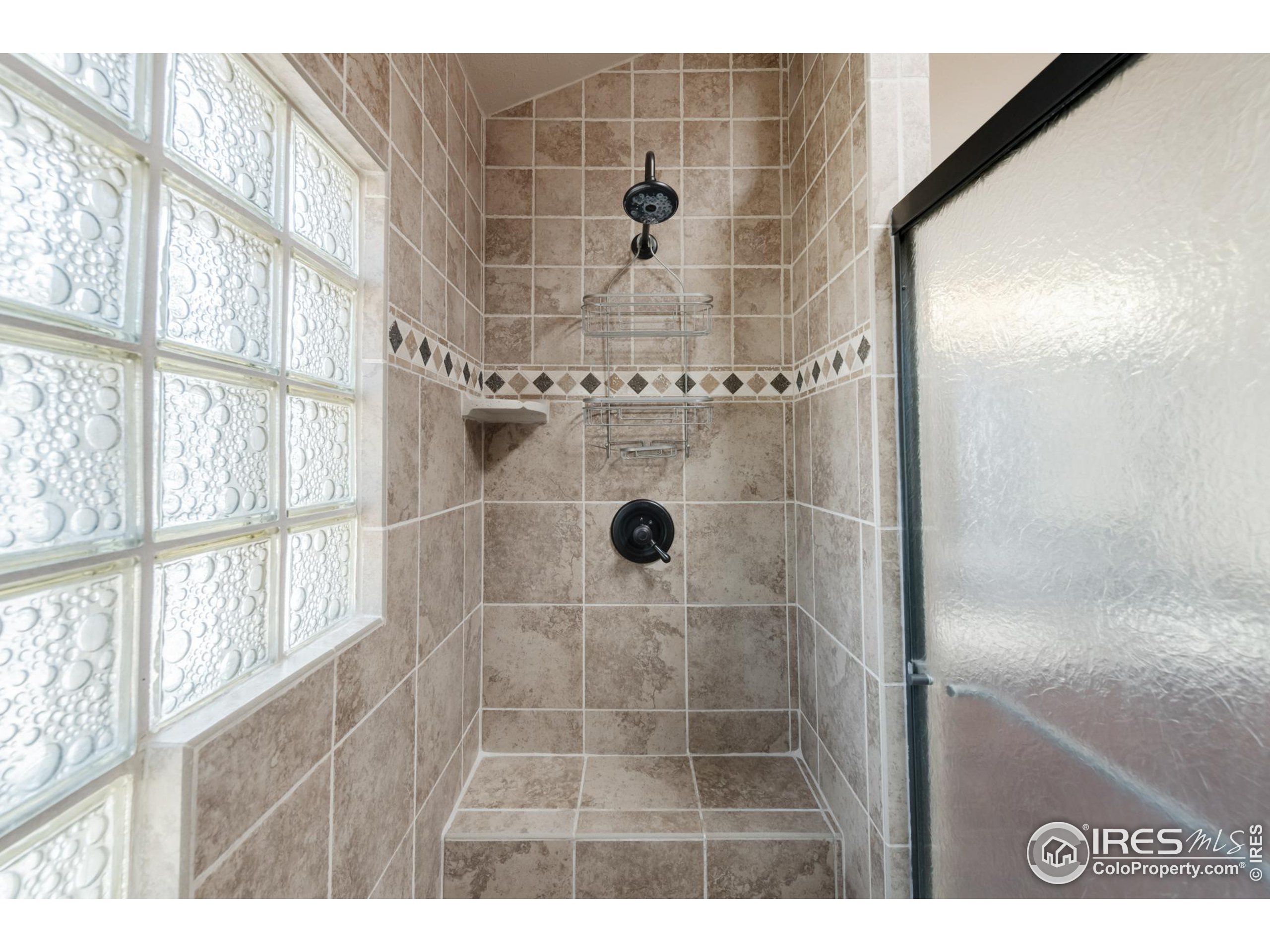 2341 Fallen Leaf Way