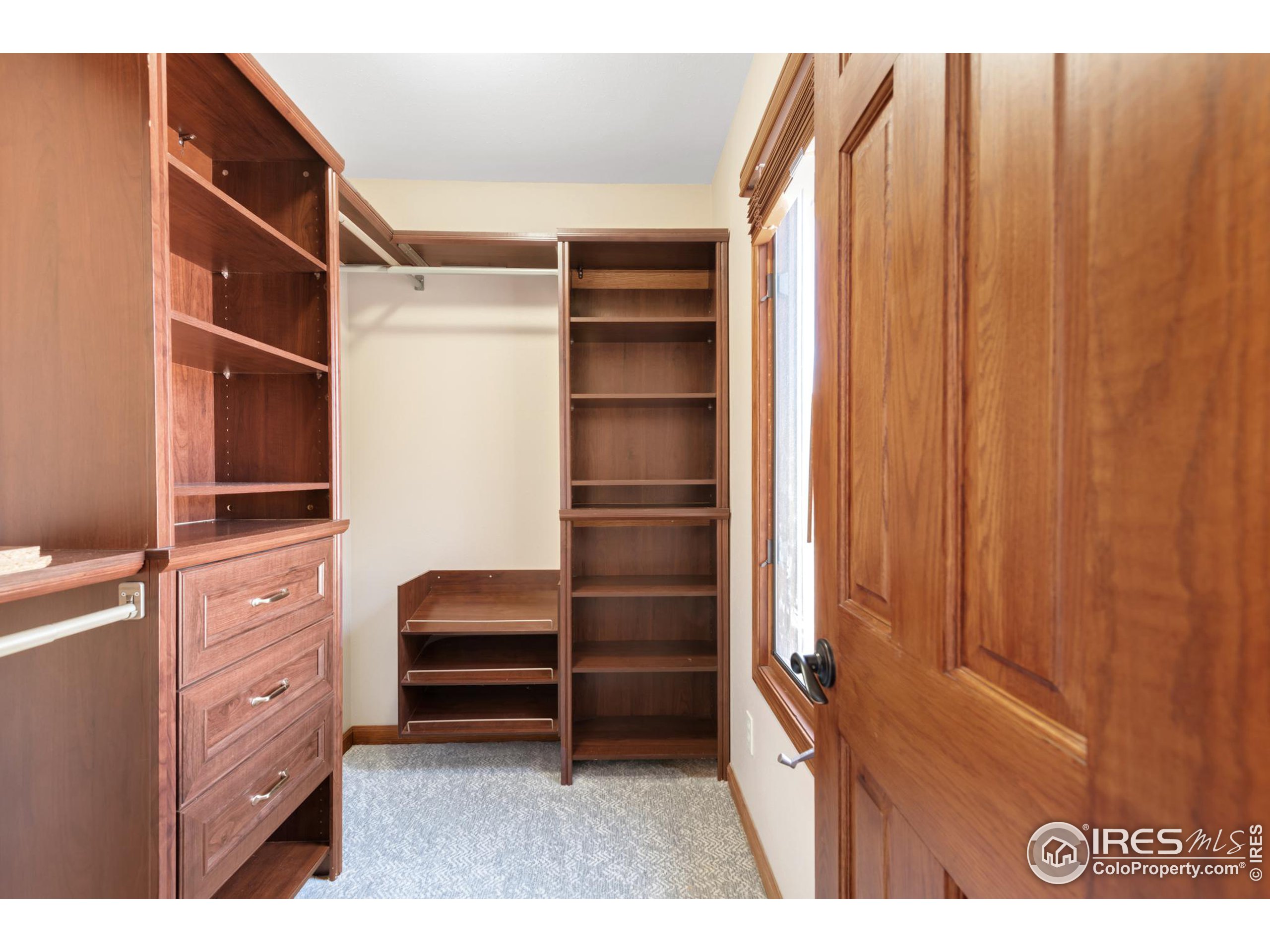 2341 Fallen Leaf Way