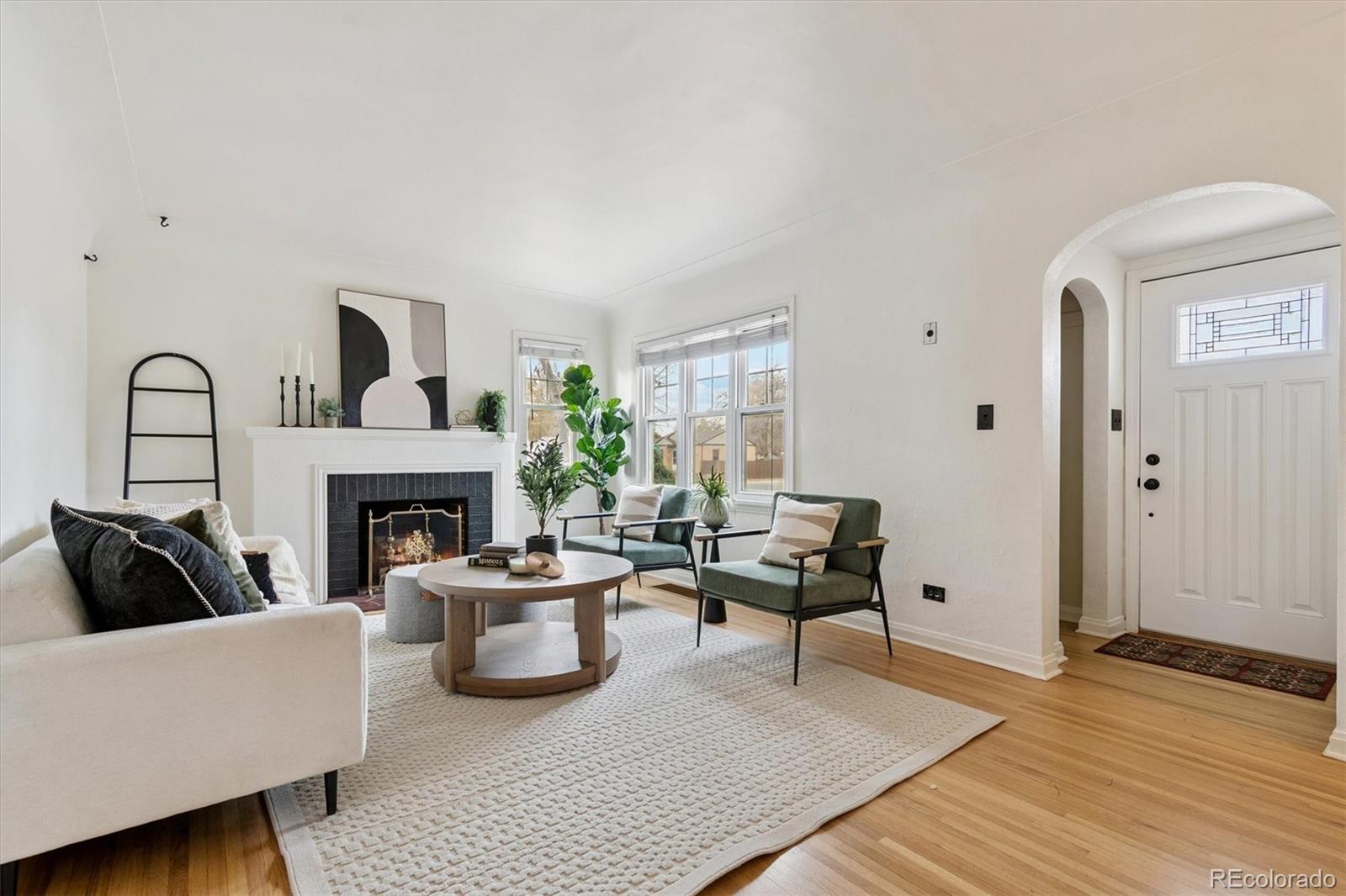 3890 S Cherokee Street