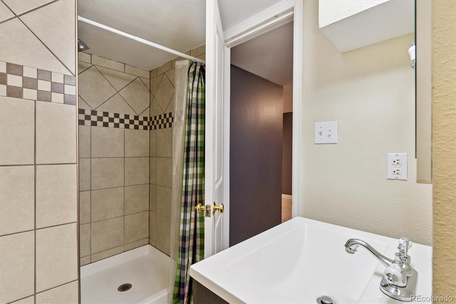 3890 S Cherokee Street