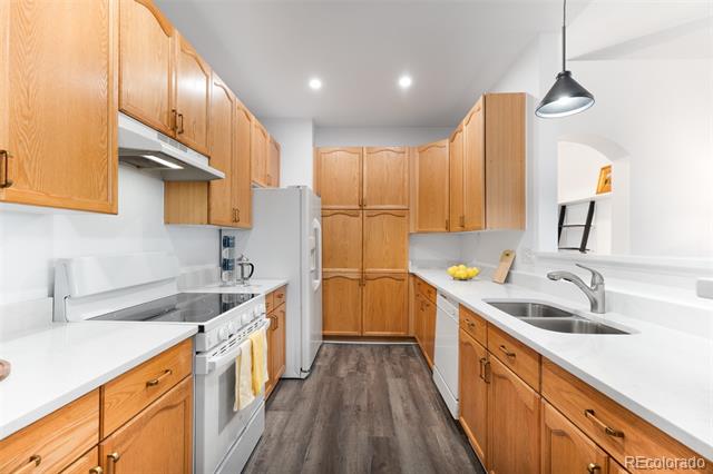 14313 E 1st Drive Unit: 304