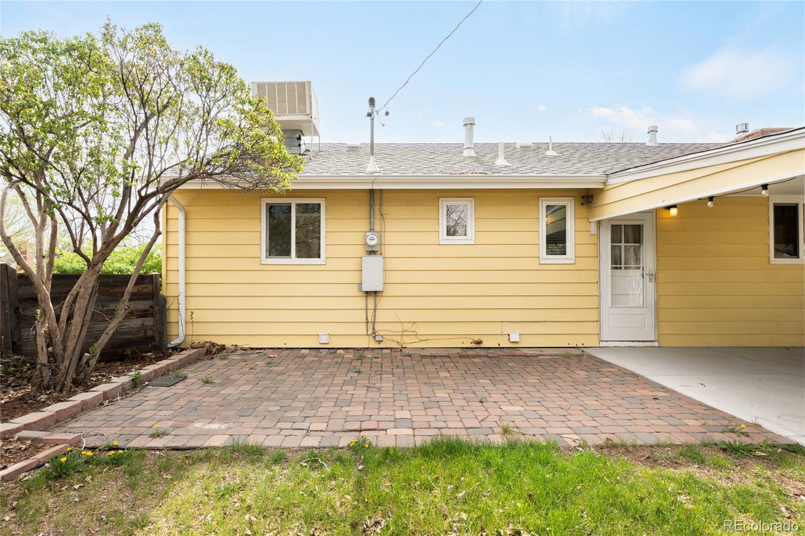 1773 S Leyden Street