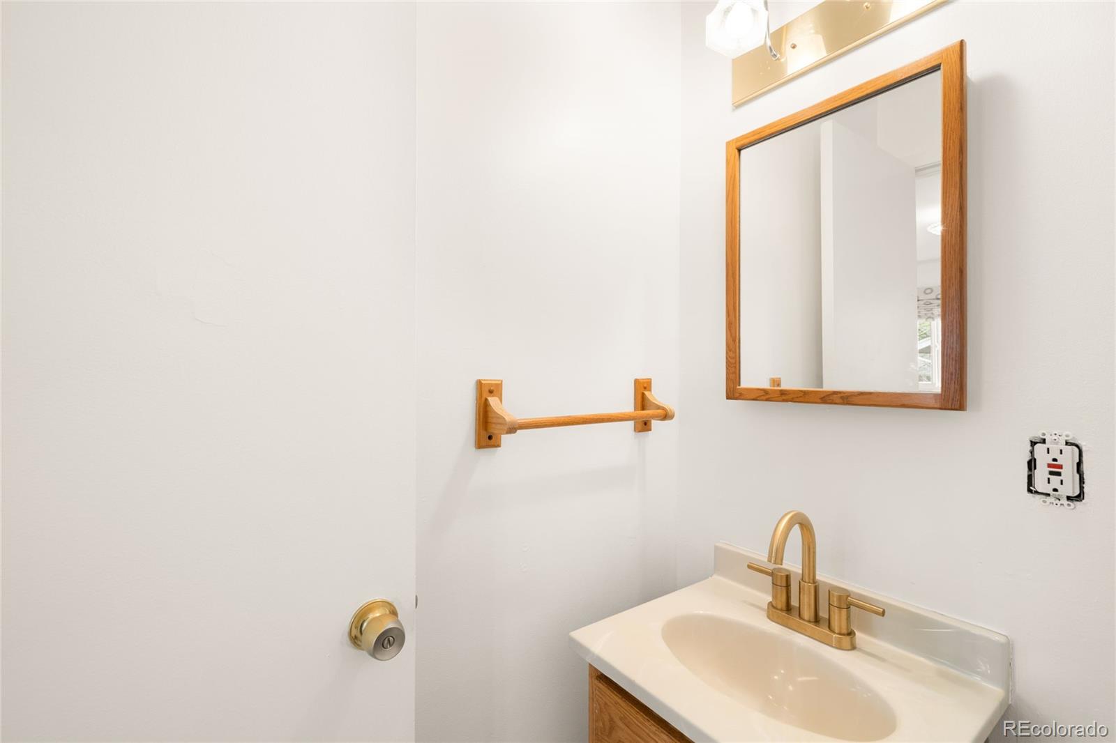 1773 S Leyden Street