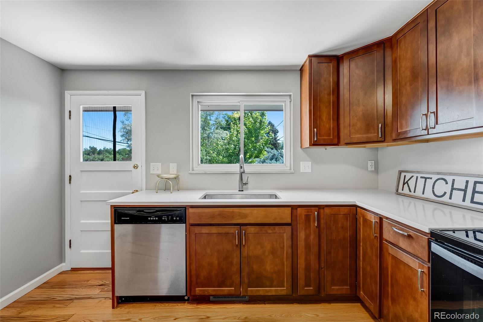 4660 E Briarwood Place