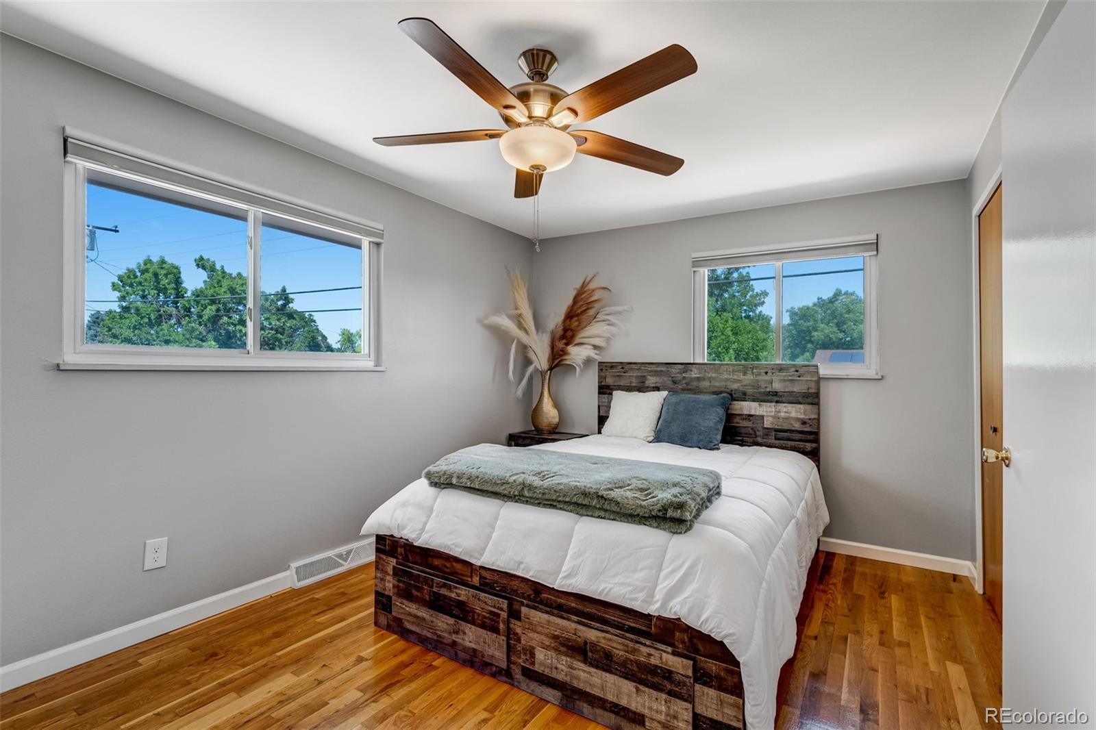 4660 E Briarwood Place