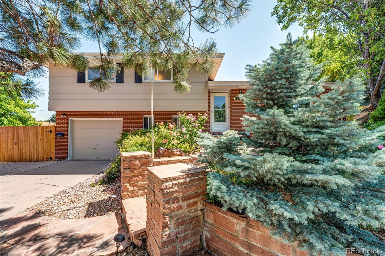 4660 E Briarwood Place