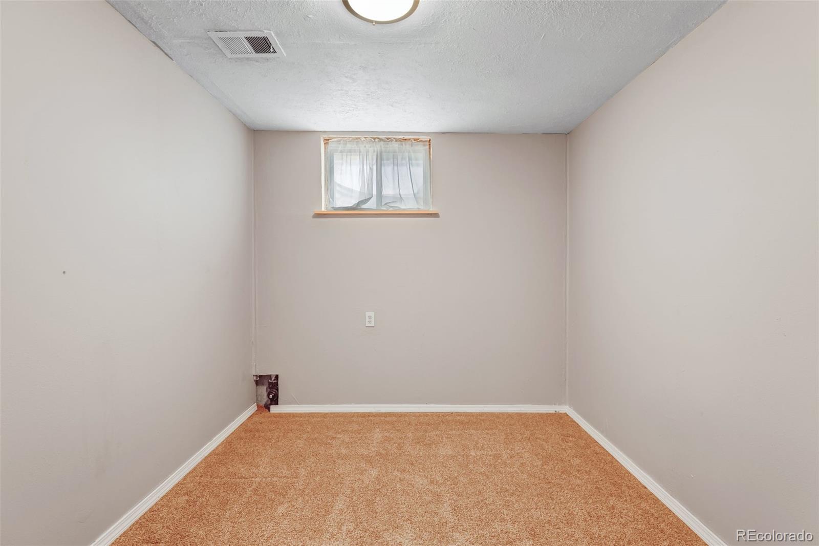 4660 E Briarwood Place