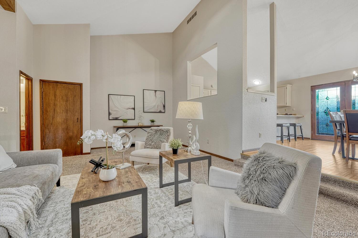 2949 W Rowland Place