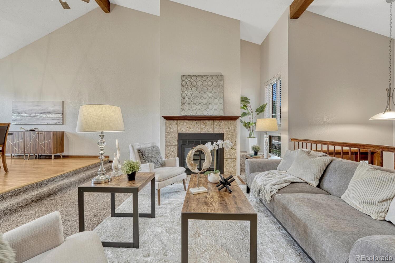 2949 W Rowland Place