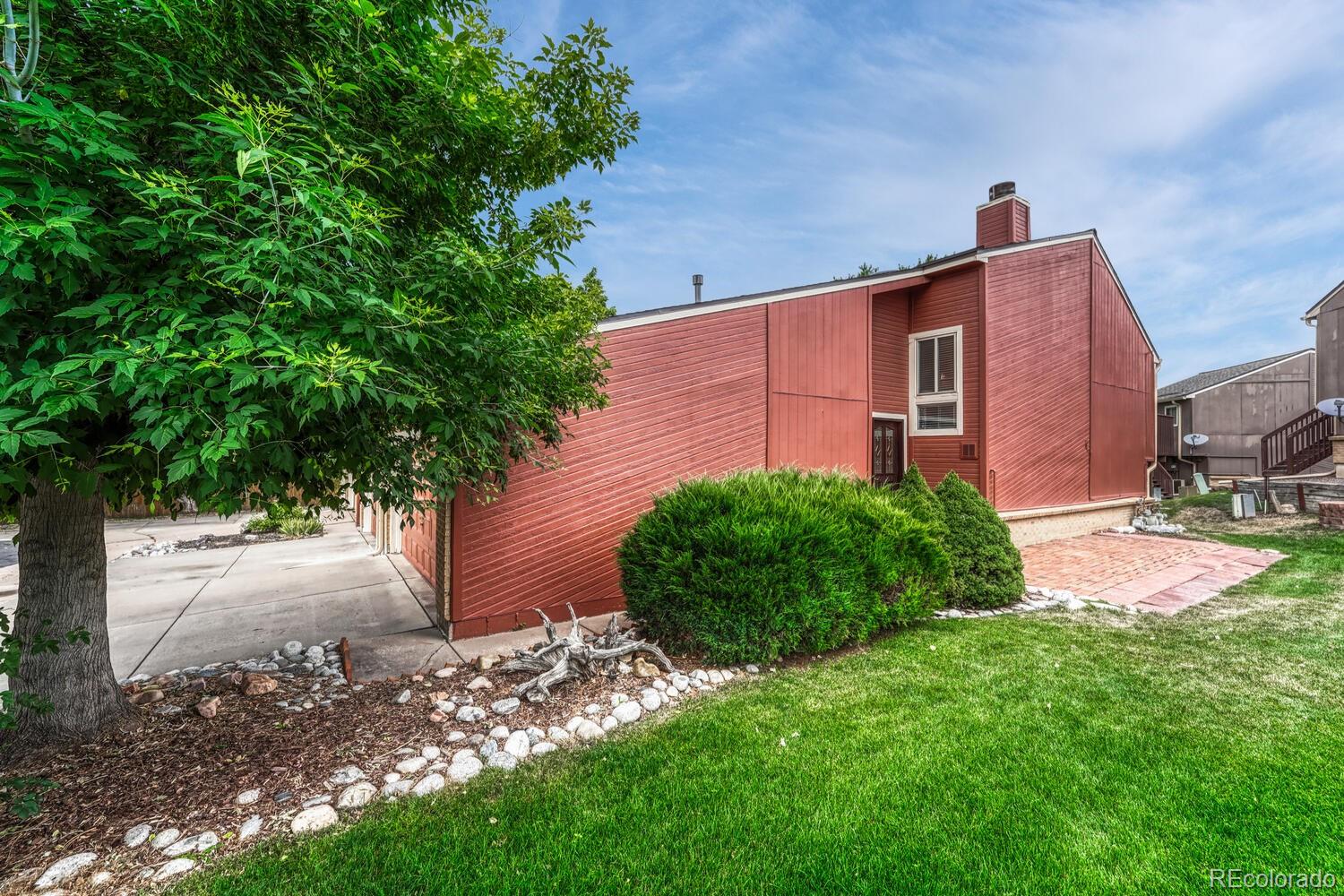 2949 W Rowland Place