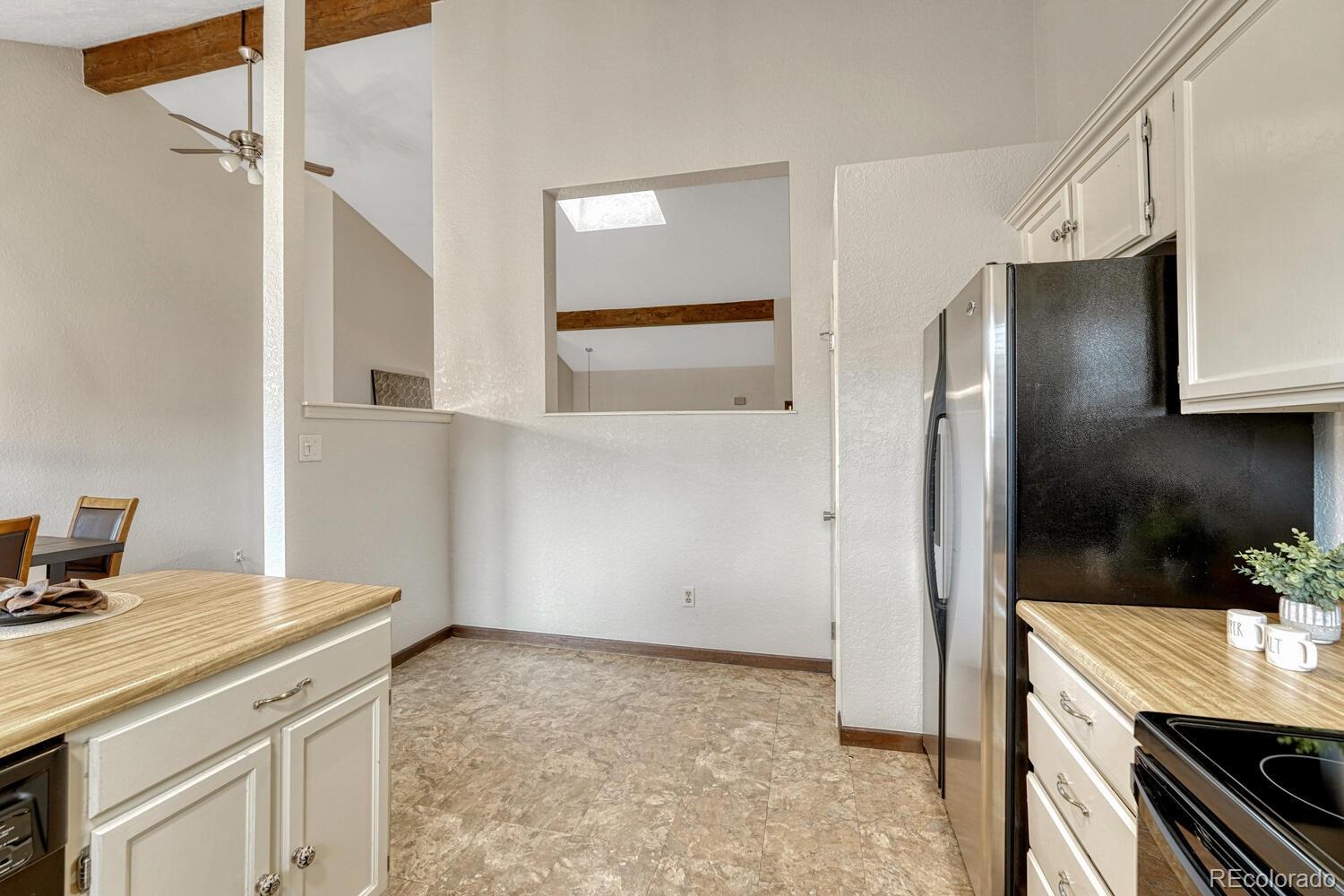 2949 W Rowland Place