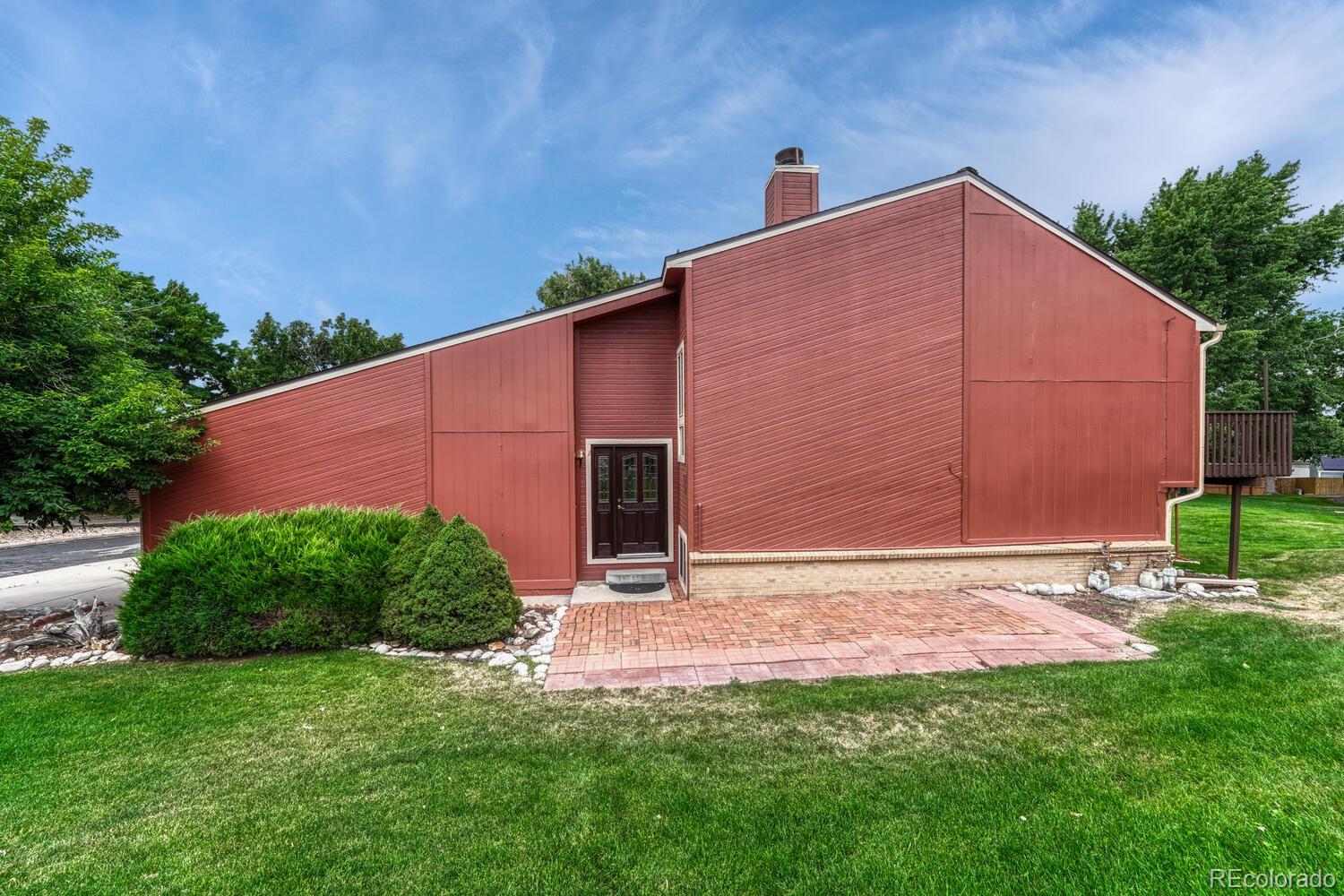 2949 W Rowland Place