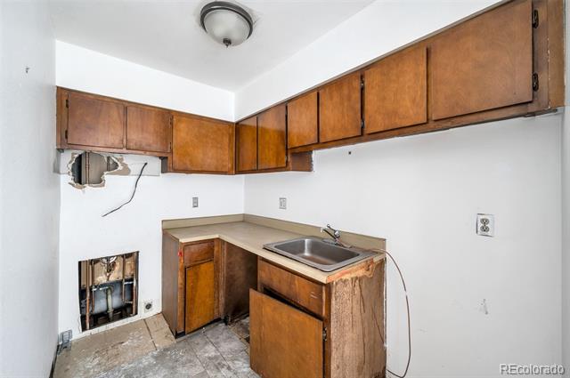 4110 Hale Parkway Unit: 2J