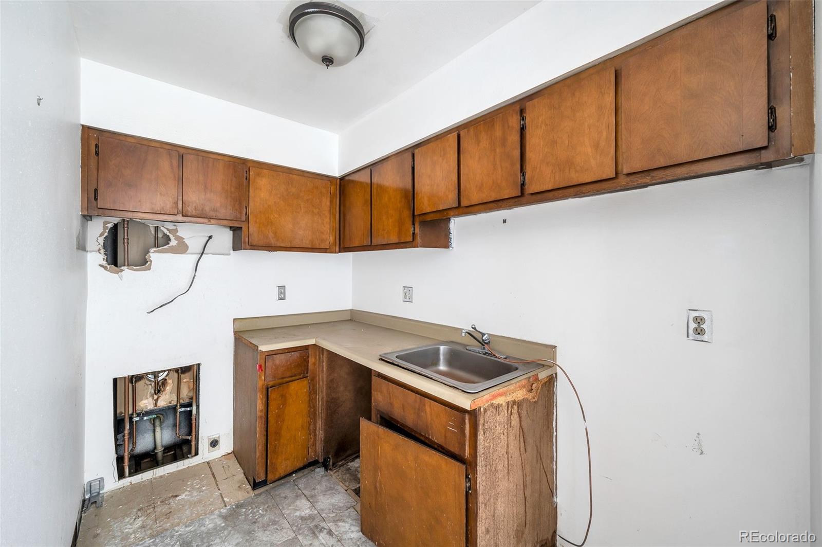 4110 Hale Parkway Unit: 2J