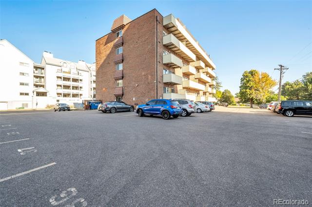 4110 Hale Parkway Unit: 2J