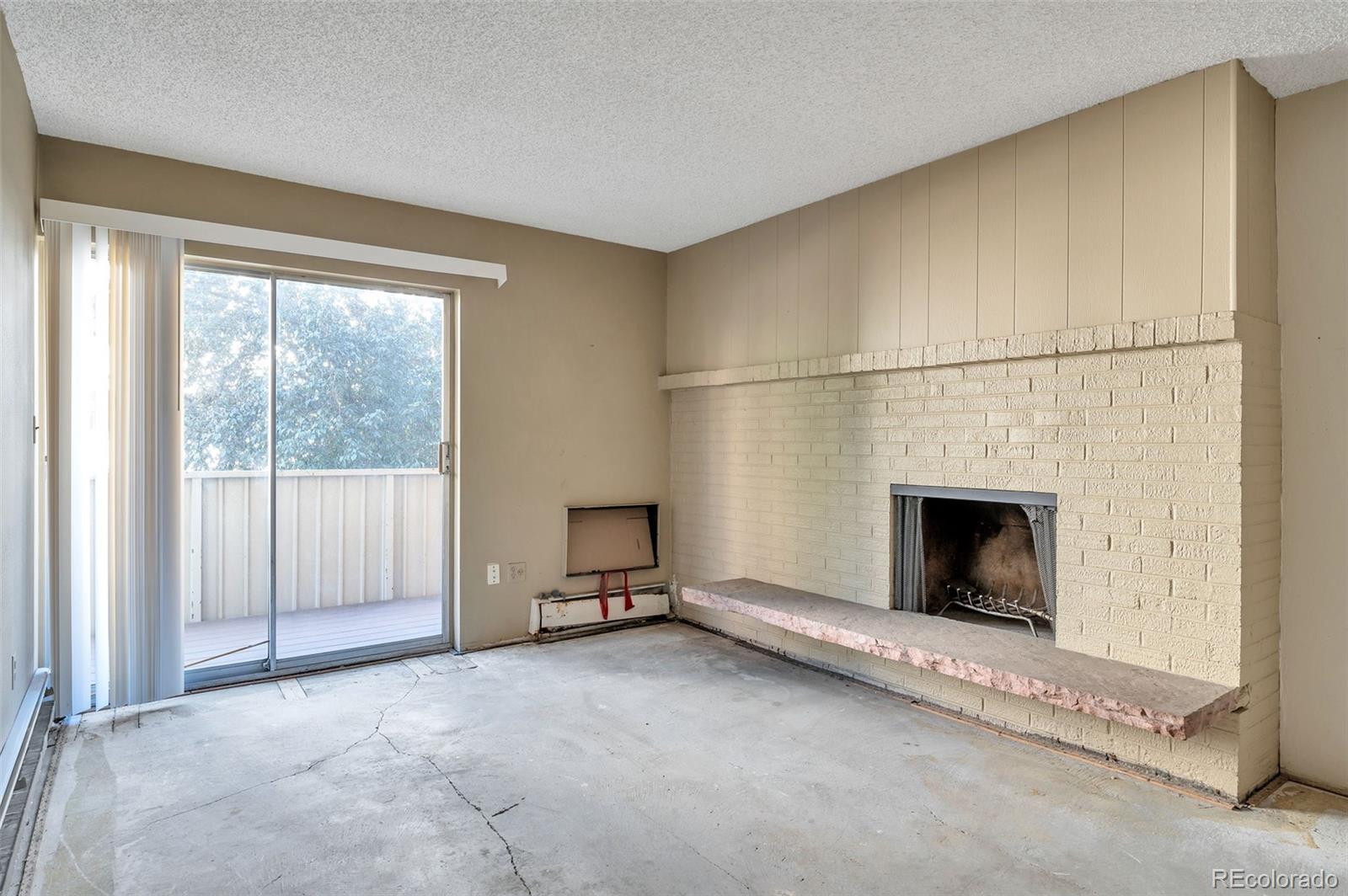 4110 Hale Parkway Unit: 2J