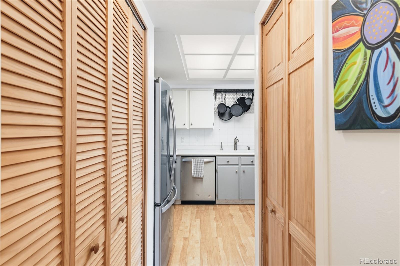 2546 E Easter Avenue