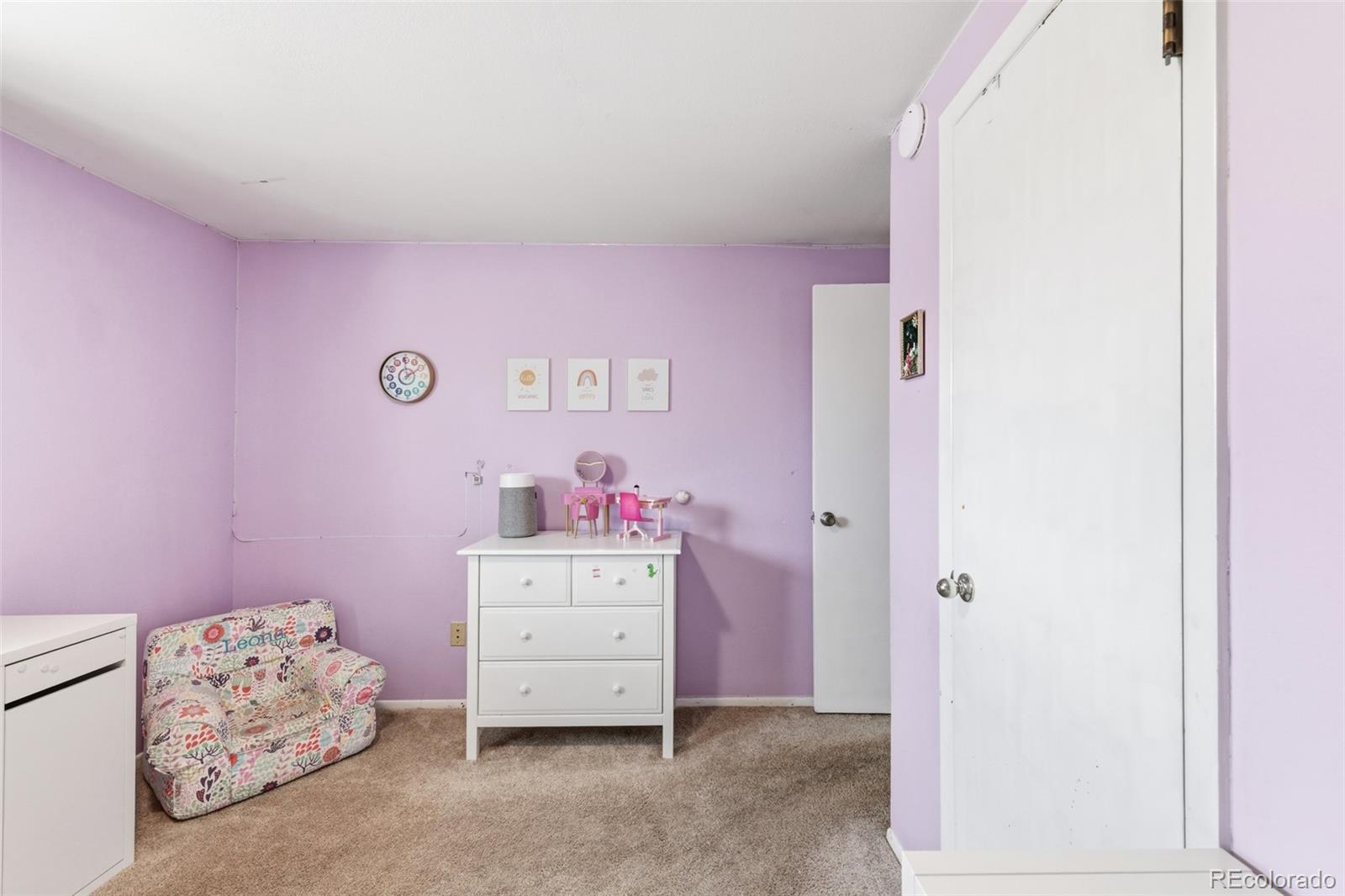 2546 E Easter Avenue