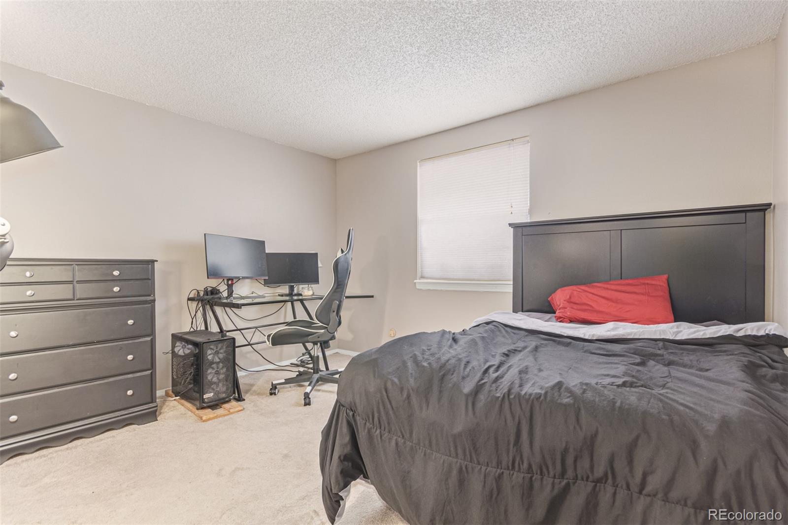 2668 E Fremont Place