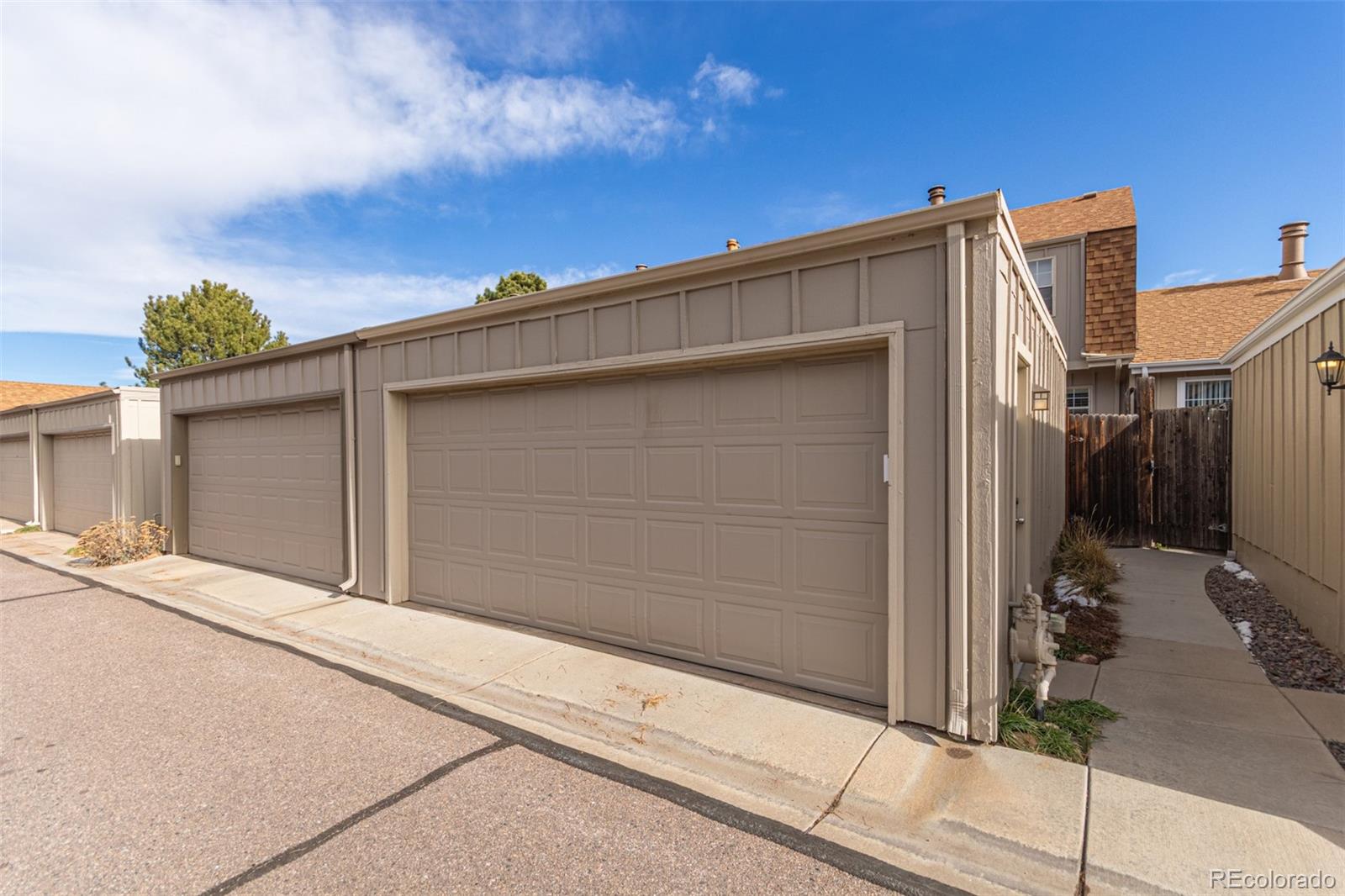 2668 E Fremont Place
