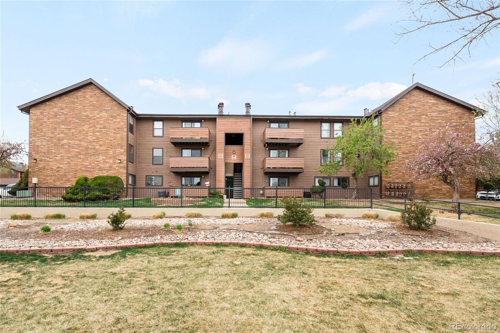 211 Wright Street Unit: 106