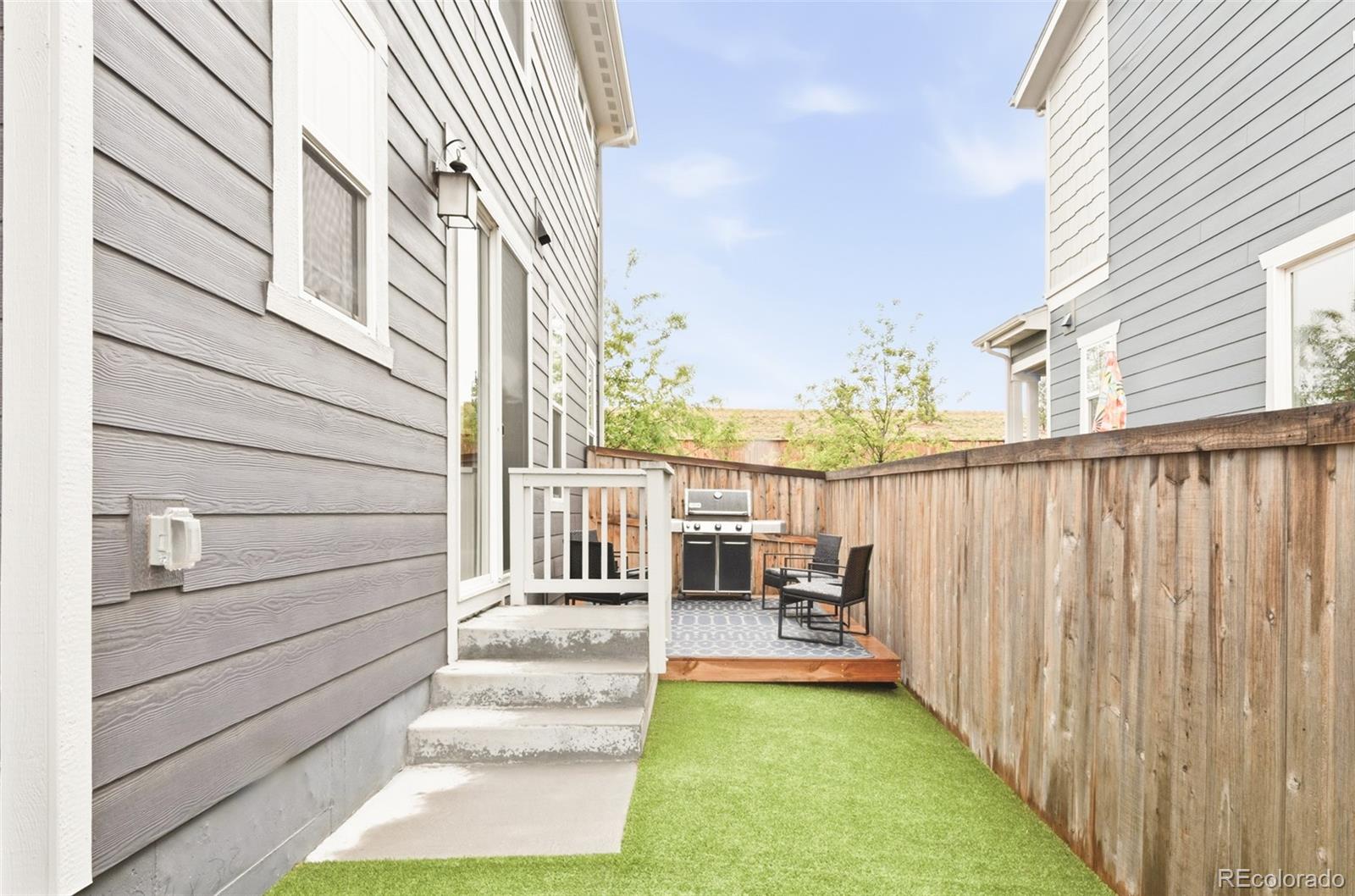 14047 Rock Daisy Street