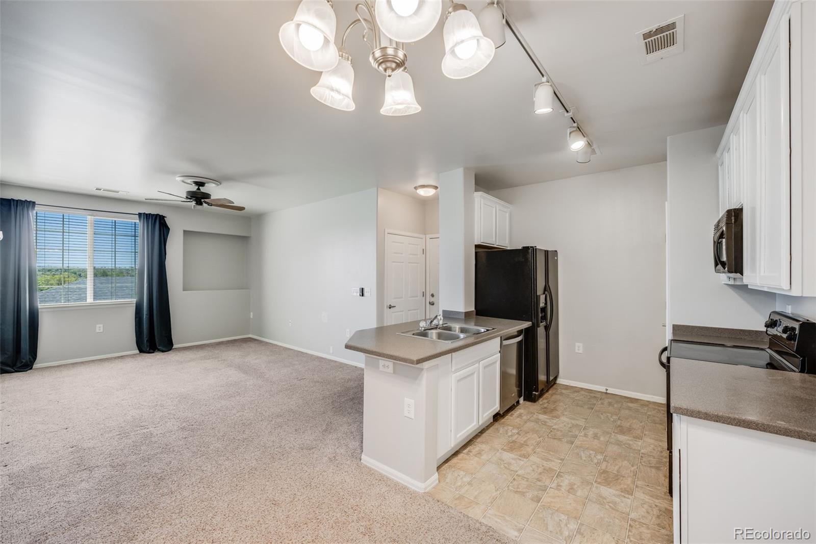 2672 S Cathay Way Unit: 304