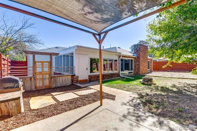 1621 Phoenix Court
