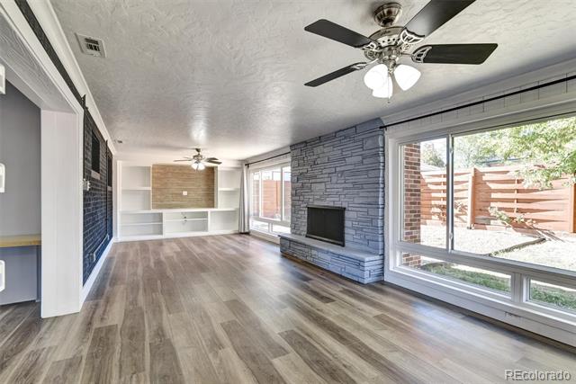1621 Phoenix Court