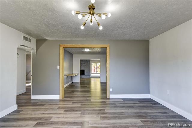 1621 Phoenix Court