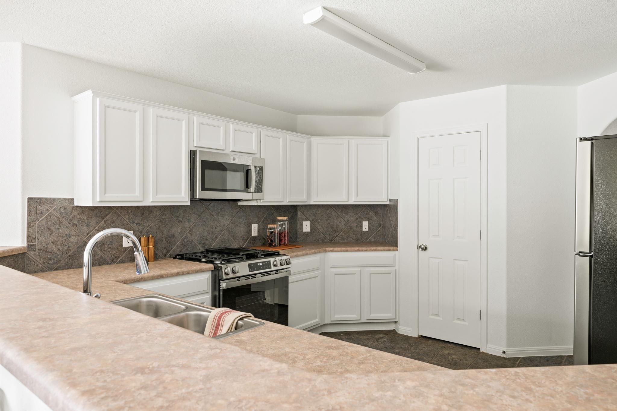 1535 Lorson LOOP