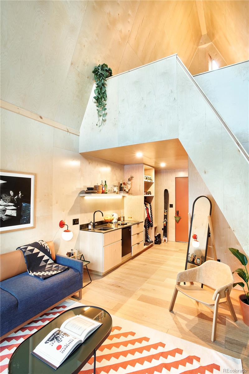 1008 Winter Park Drive Unit: 31