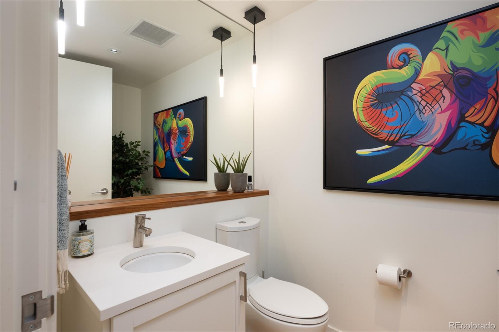 1750 Wewatta Street Unit: 1002